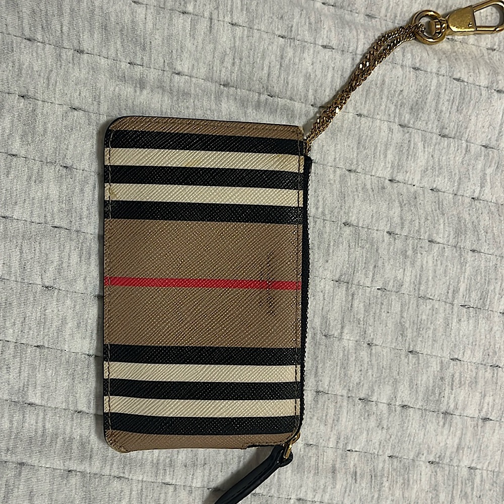 Small Burberry wallet, slightly used